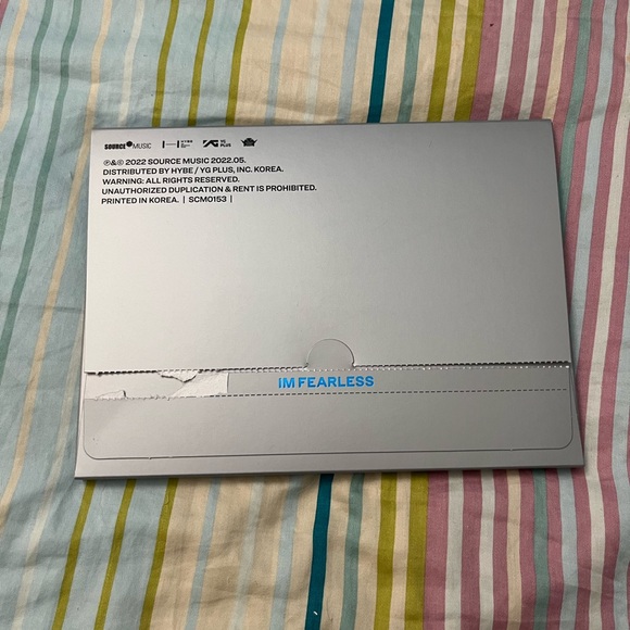 🧡 LESSERAFIM - 1st EP “Fearless” / Blue Chypre version - Picture 2 of 3